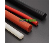 橡膠注射成型設備與相應成型方法